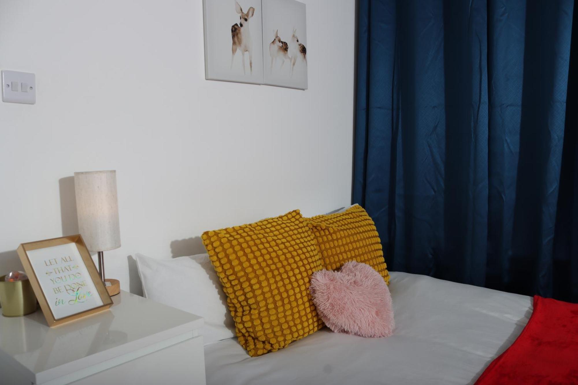 Cosy Studio With Kitchenette And Private Bathroom - 15Mins To Central London! Bagian luar foto